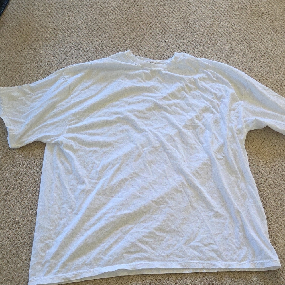 Barely Worn Comfirt Colors Soft T Shirt